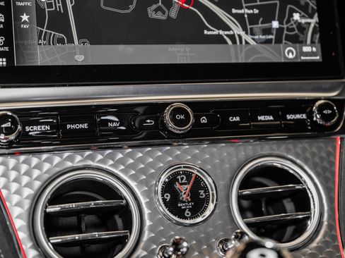 Used 2024 Bentley Continental GT Speed image 31