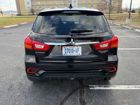 Used 2018 Mitsubishi Outlander Sport LE image 4