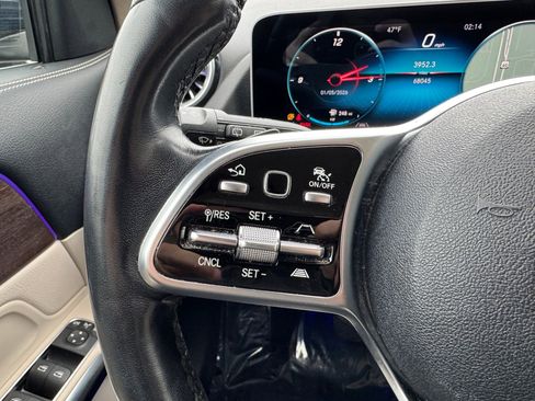 Certified 2021 Mercedes-Benz GLA 250 4MATIC image 9