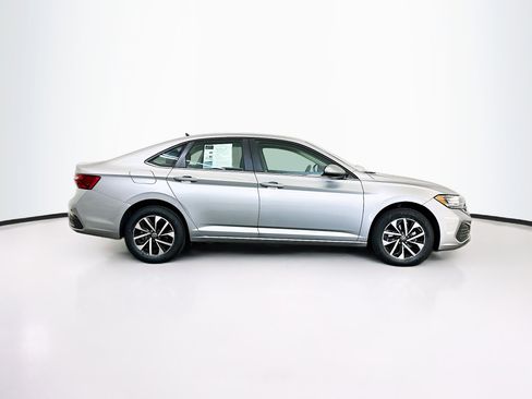 Used 2024 Volkswagen Jetta S image 10