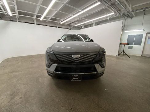 Certified 2026 Cadillac Escalade IQL Sport 1 w/ LPO, ONYX Package image 9