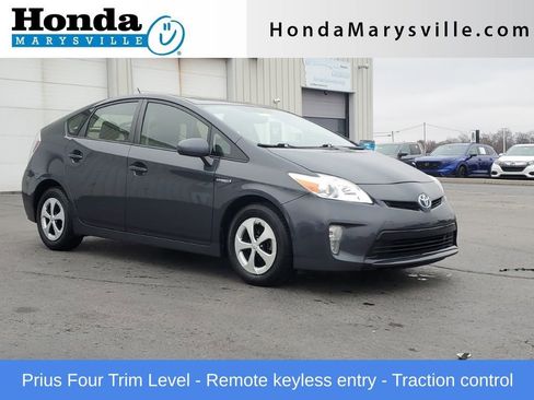 Used 2015 Toyota Prius Four image 1