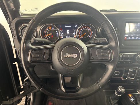 Used 2019 Jeep Wrangler Unlimited Sport AWD/4WD image 26