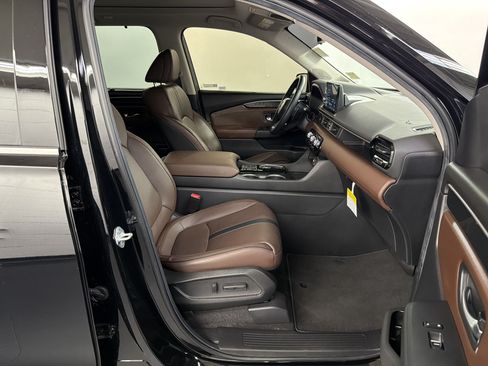 Certified 2025 Honda Pilot Elite image 26