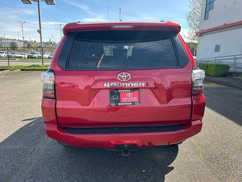 Certified 2024 Toyota 4Runner SR5 Premium w/ Moonroof Package AWD/4WD image 6