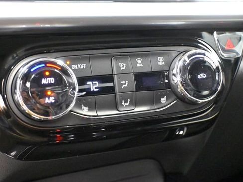 New 2026 Chevrolet Trax LT w/ Driver Confidence Package image 21