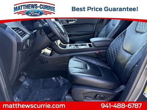 Used 2024 Ford Edge Titanium image 9