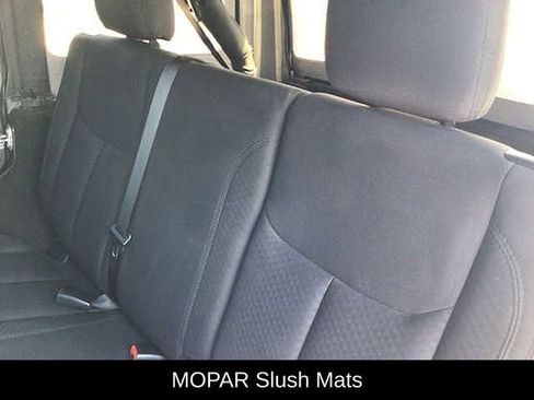 Used 2018 Jeep Wrangler Unlimited Willys Wheeler image 36