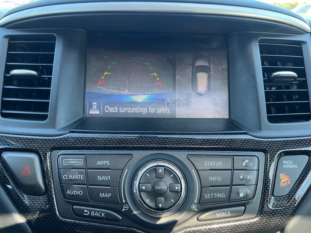 Used 2020 Nissan Pathfinder SL FWD image 18