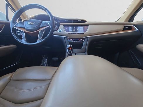 Used 2019 Cadillac XT5 Platinum image 10