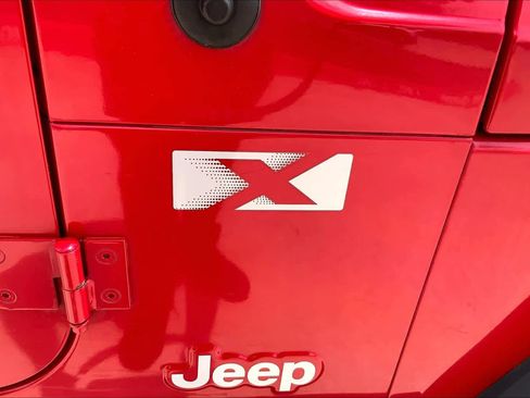 Used 2005 Jeep Wrangler X AWD/4WD image 9