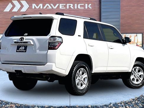 Used 2020 Toyota 4Runner SR5 Premium image 5