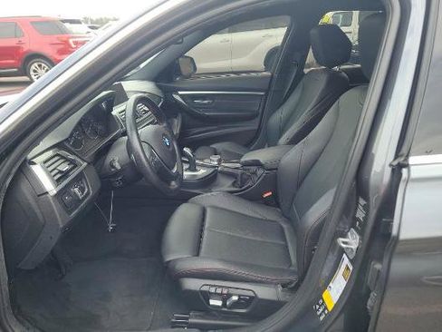 Used 2018 BMW 330i xDrive Sedan w/ Convenience Package image 4