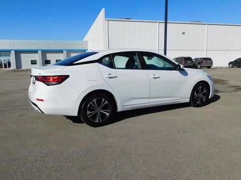 Used 2023 Nissan Sentra SV image 3