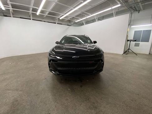 Used 2024 Chevrolet Equinox EV RS image 9