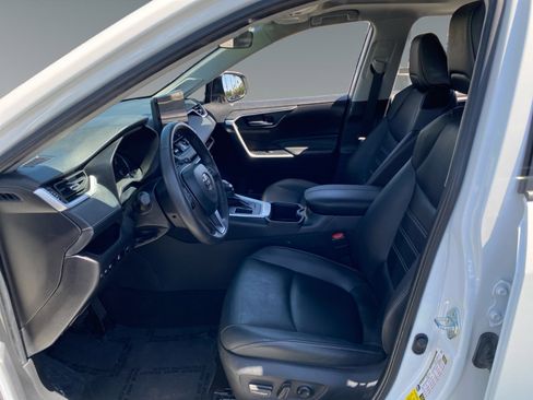 Used 2024 Toyota RAV4 XLE Premium w/ Weather Package FWD image 9