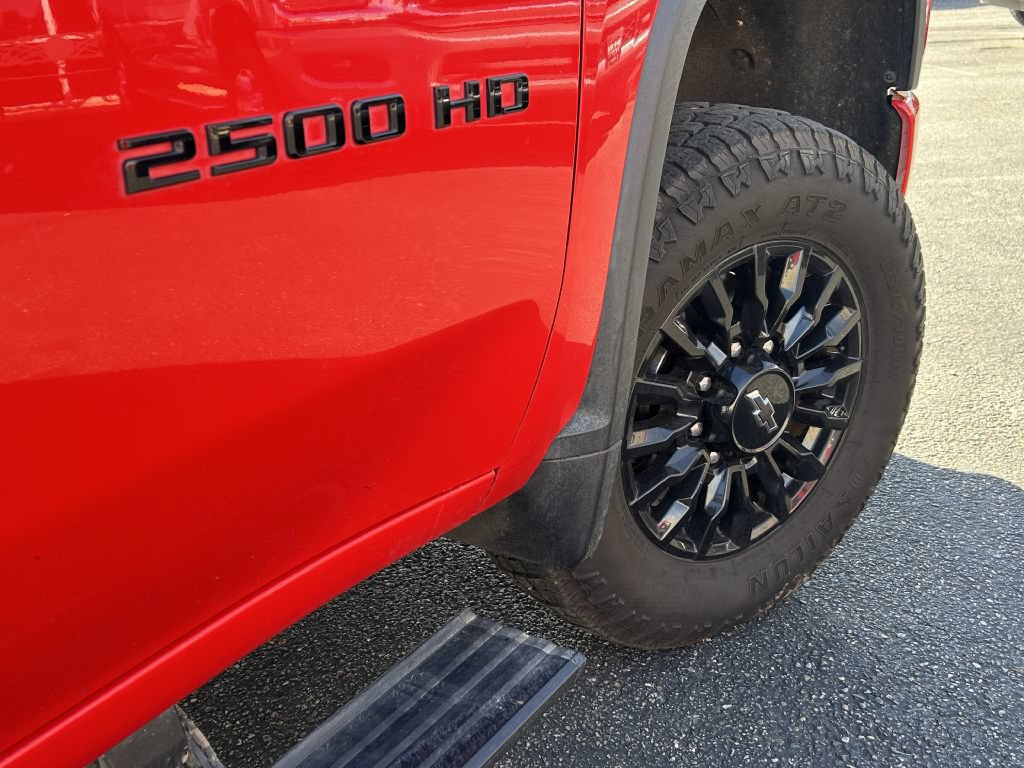 Used 2021 Chevrolet Silverado 2500 LTZ w/ LTZ Plus Package AWD/4WD image 23