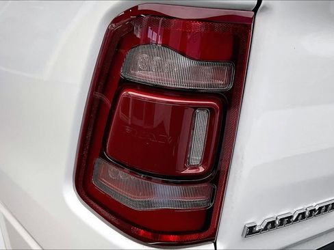 Used 2022 RAM 1500 Laramie image 27