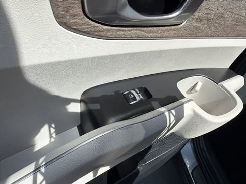 Used 2021 Kia Sorento EX w/ Panoramic Sunroof Package image 16