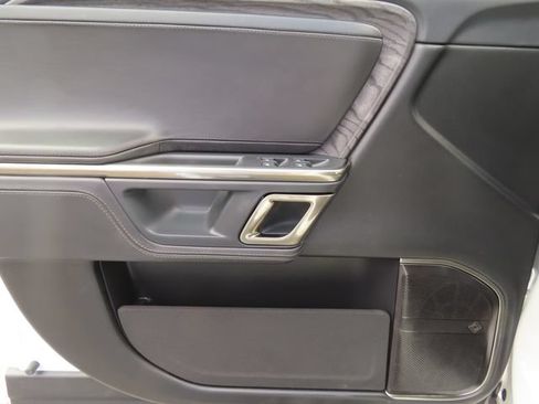 Used 2023 Rivian R1S Adventure AWD/4WD image 11
