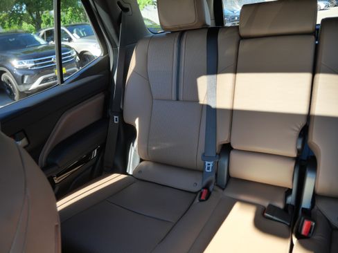 Used 2025 Toyota 4Runner Limited AWD/4WD image 13