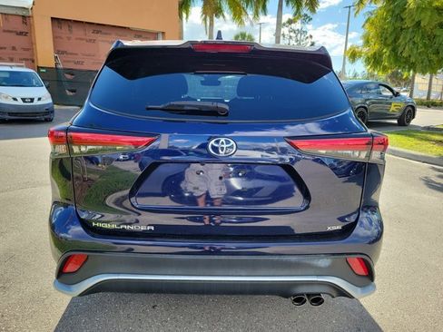 Used 2021 Toyota Highlander XSE image 5