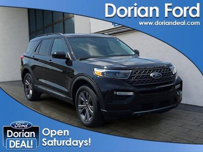 Certified 2023 Ford Explorer XLT w/ Equipment Group 202A
