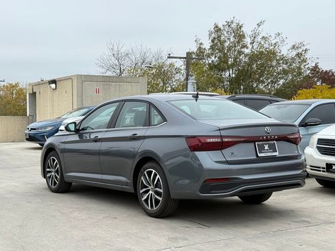 New 2026 Volkswagen Jetta SE image 8