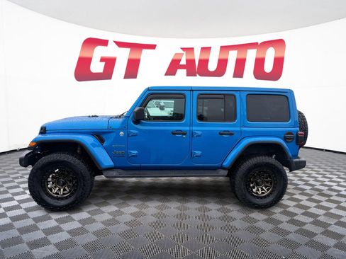 Used 2022 Jeep Wrangler Unlimited Sahara w/ LED Lighting Group AWD/4WD image 4