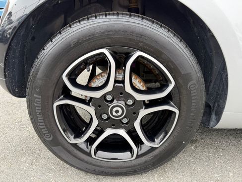 Used 2017 smart fortwo electric drive RWD image 42