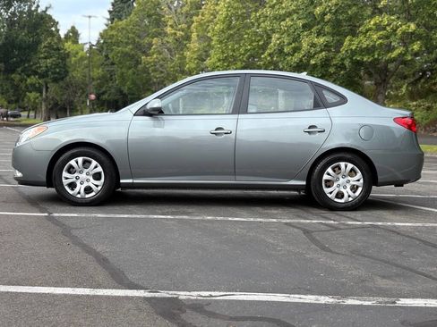 Used 2009 Hyundai Elantra GLS w/ Popular Equipment Pkg 2 image 2
