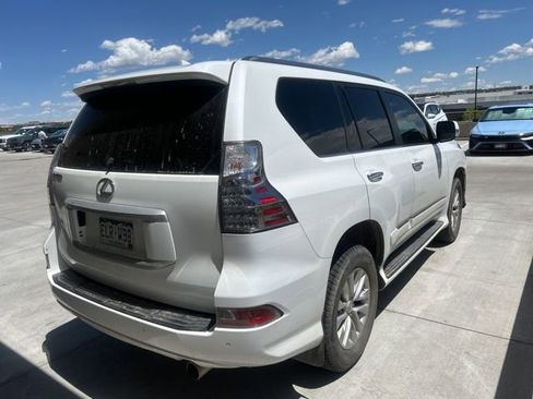 Used 2016 Lexus GX 460 w/ Premium Package AWD/4WD image 3
