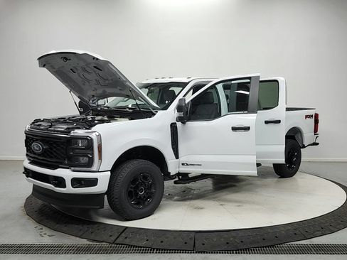 New 2026 Ford F250 XL w/ STX Appearance Package AWD/4WD image 11