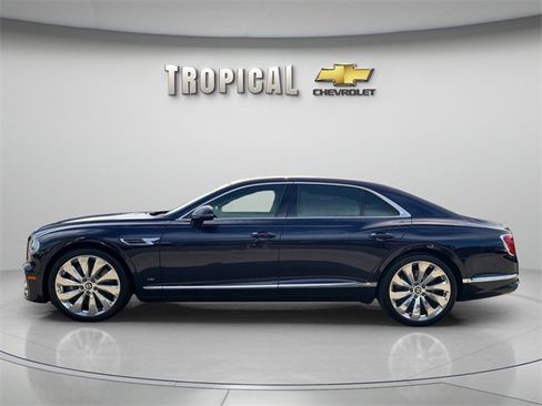 Used 2021 Bentley Flying Spur V8 image 4