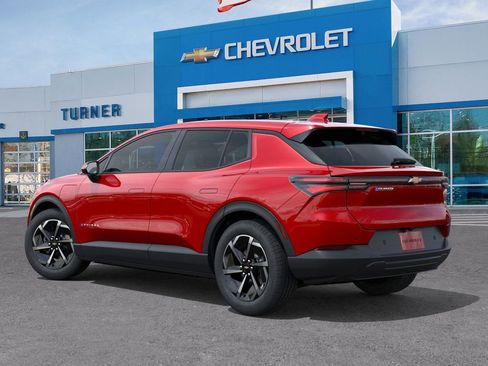 New 2026 Chevrolet Equinox EV LT image 3