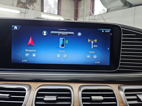 Used 2026 Mercedes-Benz GLS 450 4MATIC image 22