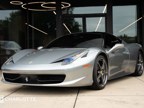 Used 2011 Ferrari 458 Italia Coupe RWD image 6