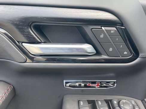 Used 2025 GMC Sierra 1500 AT4X AWD/4WD image 18