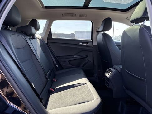 New 2026 Volkswagen Taos SE FWD image 16
