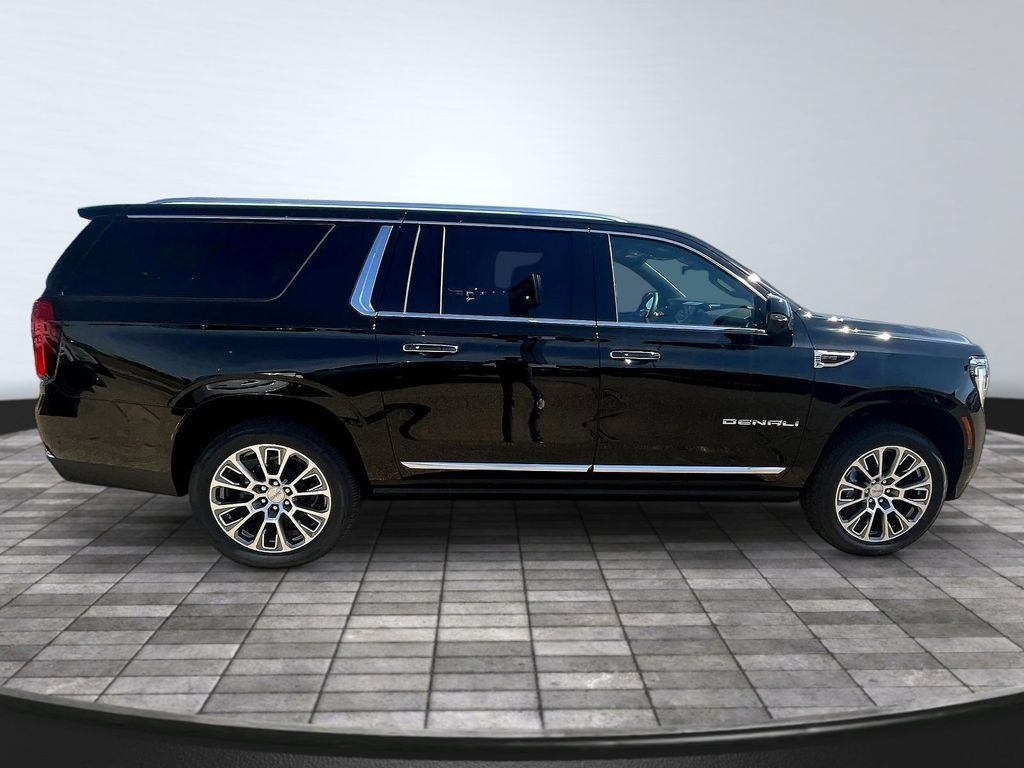 New 2026 GMC Yukon XL Denali w/ Denali Reserve Package AWD/4WD image 17