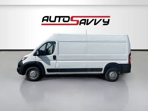 Used 2024 RAM ProMaster 2500 w/ Safety Group FWD image 4