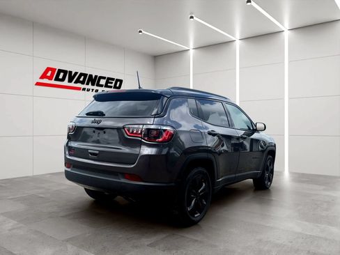 Used 2021 Jeep Compass Latitude w/ Sun and Sound Group AWD/4WD image 7