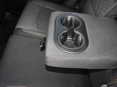 Used 2018 Chevrolet Equinox LT AWD/4WD image 12