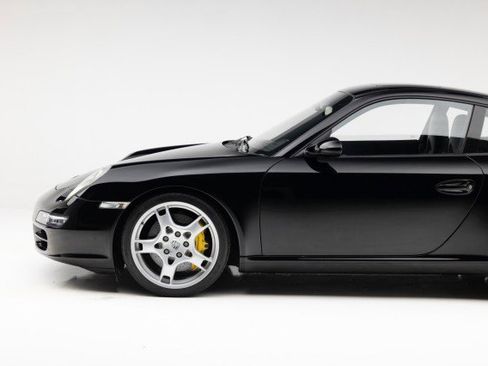 Used 2005 Porsche 911 Carrera S image 17