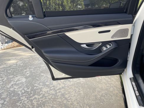 Used 2019 Mercedes-Benz S 63 AMG S 4MATIC Sedan image 38