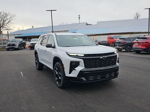 New 2026 Chevrolet Traverse RS w/ LPO, Floor Liner Package image 10