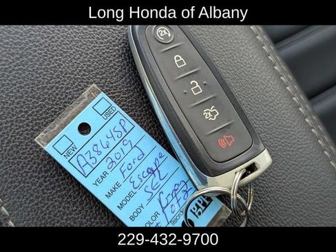 Used 2019 Ford Escape SEL FWD image 27