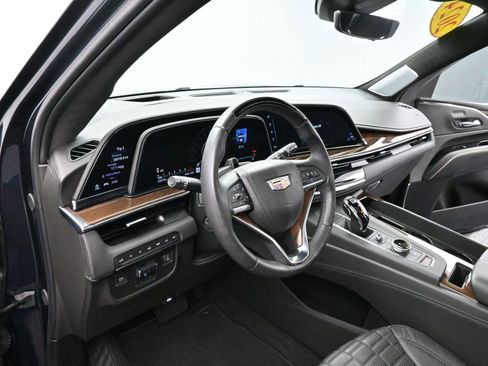 Certified 2024 Cadillac Escalade Sport Platinum image 14