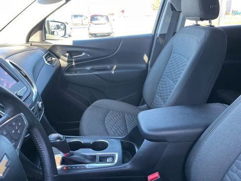 Used 2020 Chevrolet Equinox LT image 10