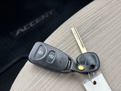 Used 2016 Hyundai Accent SE w/ Option Group 02 FWD image 26